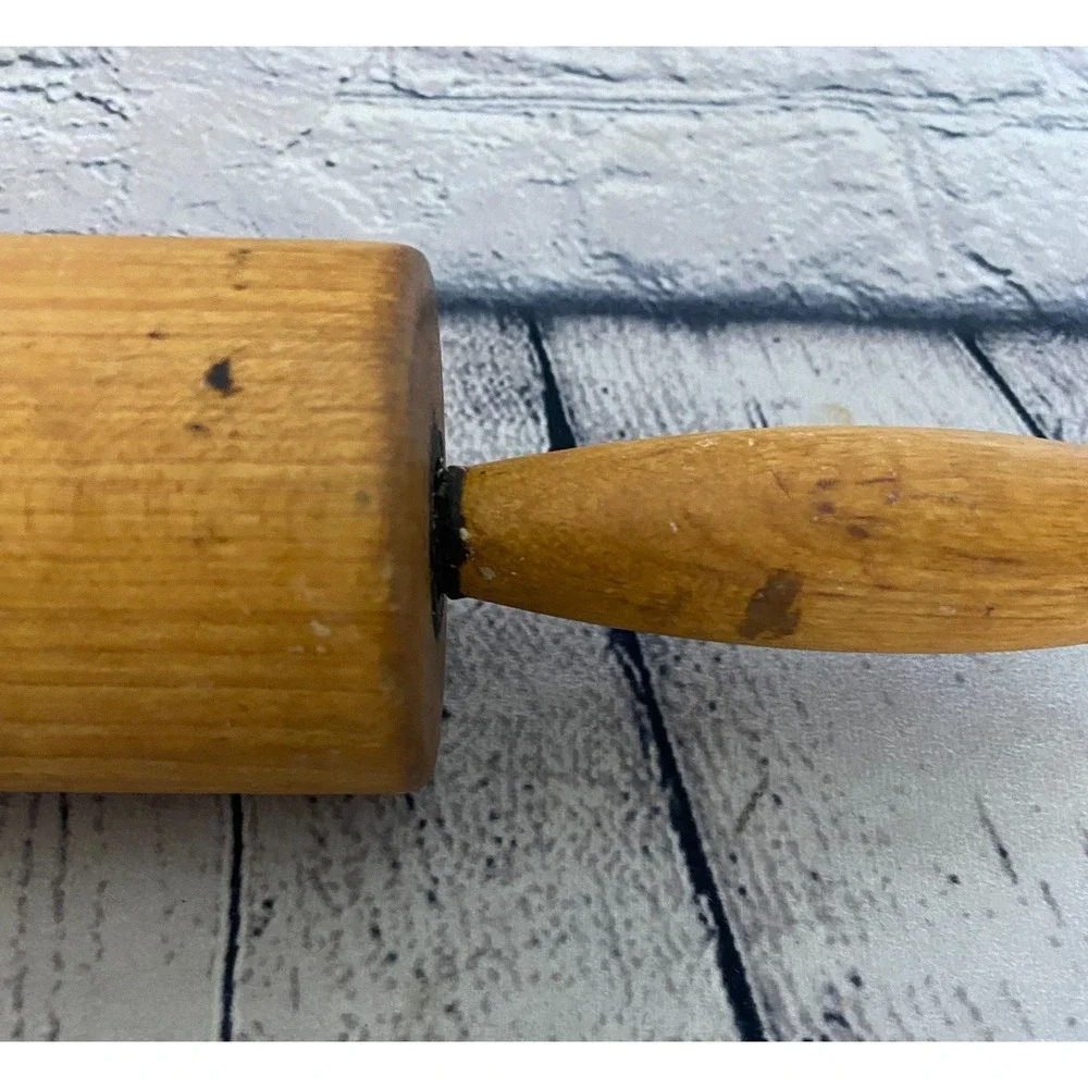 Vintage 10.5' Wooden Rolling Pin Primitive Country Farmhouse Decor for Kitchen